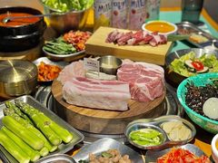 -唯成•韩国炭火烤肉 유성고기