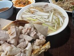 -金卯白肉罩火烧