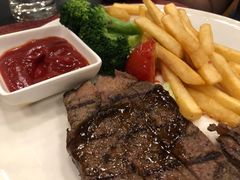 -WOLFGANG PUCK KITCHEN & BAR(迪士尼小镇店)