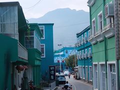 -百里峡七彩艺术小镇