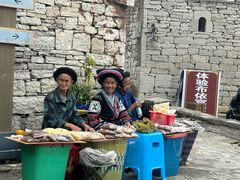-高荡千年布依古寨旅游景区
