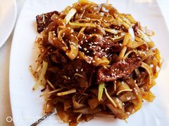 干炒牛河-衡山汇·高级粤菜(霄云路店)