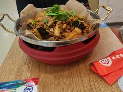 -红渡小香·牛肉麻辣香锅(车站南路店)