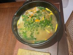-银米·云南传统过桥米线(双廊黑金冠店)
