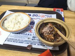 -万和春排骨砂锅米饭(新业广场店)