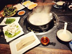 -大匠工房古船木艺术餐厅·猪肚鸡专门店(长白仙岛店)
