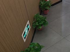 -耳湾躺式采耳SPA馆(保利五月花店)