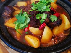 -有红鸡毛店·川菜(建设路店)