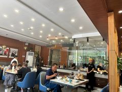 -高玛纳驴肉火烧(一世界店)