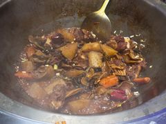 -山河屯铁锅炖(哈西站店)