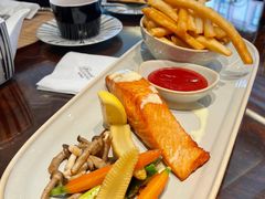 -上海和平饭店维克多咖啡厅 Victor's