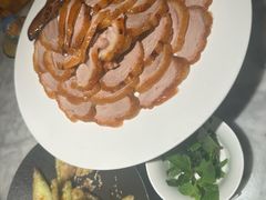 德胜枣木烤鸭-雀蓝川菜(奥体广场店)