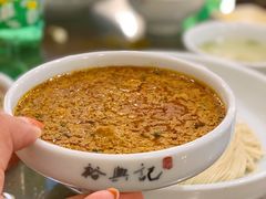 秃黄油-裕兴记•蟹黄面馆(人民广场店)