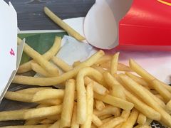 -麦当劳(松江南乐得来速店)