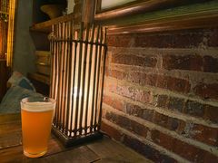 -城墙外BAR