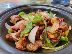 青椒板肠-星月美食城