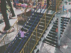 -顺德大良半月城游乐场