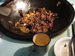 -鱼窝棚柴火铁锅炖(富山屯店)