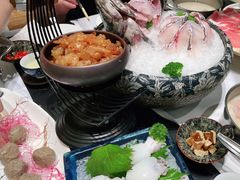 -红鼎豆捞·非遗鲍皇汤火锅(宝丰路店)