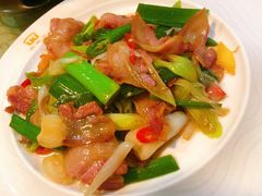 大蒜炒腊肉-来客家食府 · 福建客家菜(厦禾路店)