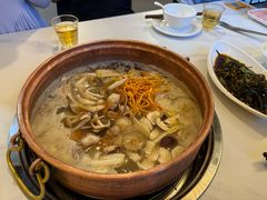 -菌海森林·非遗野生菌火锅(西山区滇池路摩根道店)