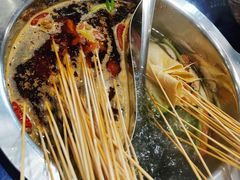 -马路边边串串香(苗栗路店)