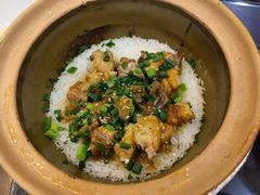 滑鸡排骨煲仔饭-红星光发煲仔饭(文海店)
