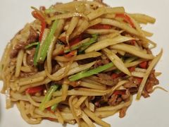 -黄泥岗·地道湖北菜(奥特莱斯店)