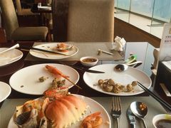 -荣誉国际酒店-云顶旋转餐厅