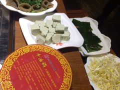 -洪焱重庆老火锅(万福花园店)