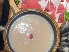 -老牌坊云南鱼豆花火锅(爱建店)