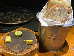 餐前包-AZUL by FUEL蓝色·法式酒馆(琶醍店)