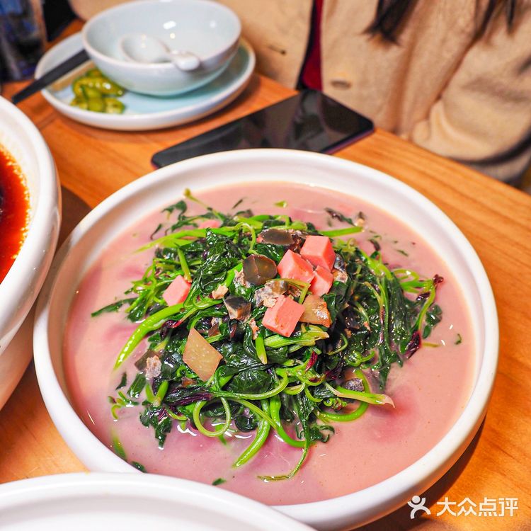 武汉老字号湖北菜，鱼香肉丝真有鱼