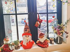 -Fridi Patisserie Cafe