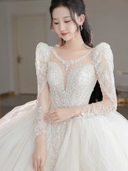 -莫小姐婚纱