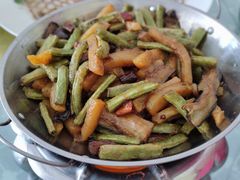 -天天向上素食餐厅(五台山店)