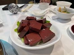鲜猪红-港澳德兴火锅海鲜酒家(殷皇子店)
