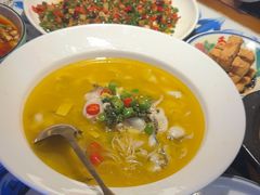 -川流不息·地道川菜·小龙虾(新松江路店)