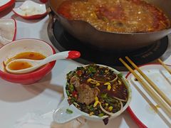 -毛辣果·贵州红酸汤牛肉火锅(西单店)