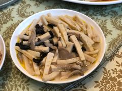 -鸿一饭店(隐秀路店)