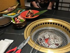-山川小町·极番烧肉(新地假日广场店)