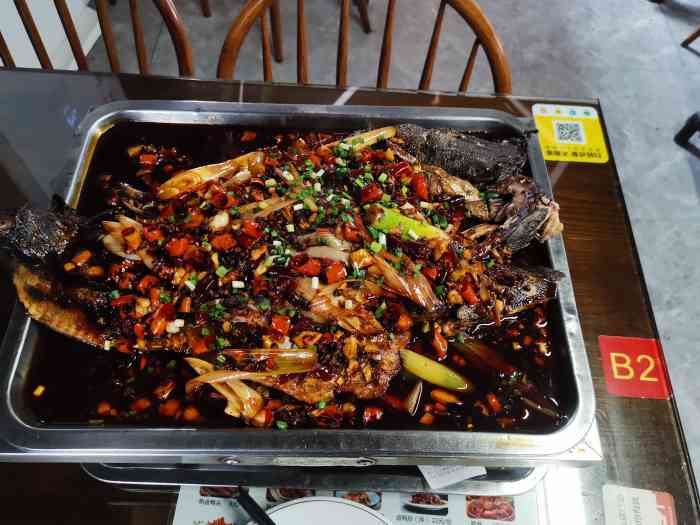 成为第一个点赞的人1孙小狗1月26日 11:05打分烤鱼很好吃 是炭火烤的