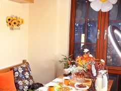 -月亮眼花园餐厅书吧酒吧