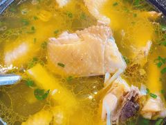 -品鲜村农家菜·阳澄湖大闸蟹(总店)