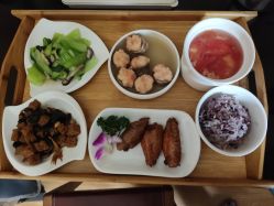 -卓玥国际月子会所(罗山路店)