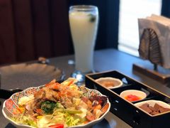 -铭牛烧肉·和牛海鲜自助(高新月牙湖店)
