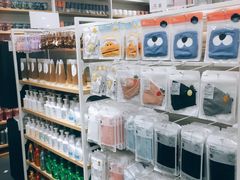 -名创优品(江南新地店)