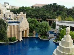 -三亚湾海居铂尔曼度假酒店