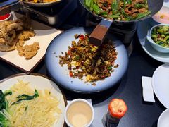 -老唐三下锅 ·张家界地标美食(溪布街店)