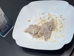 -聚龙楼农家大院-停车场